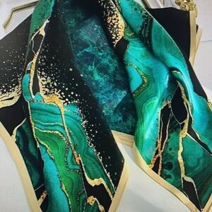 Pretty New print square scarf